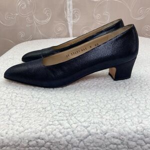 Salvatore Ferragamo “Lynda” Blue Pebble Suede Pumps, 8AA